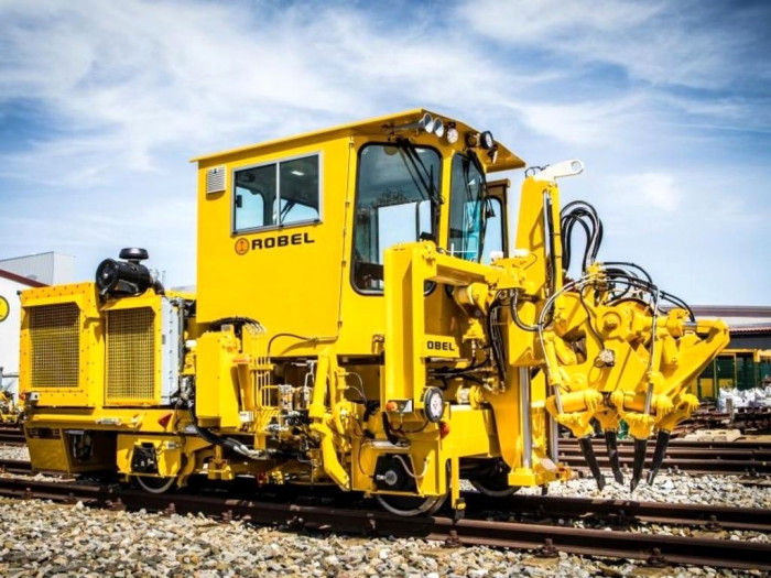 Шпалоподбивочная самоходная машина Robel Romitamp 2.0