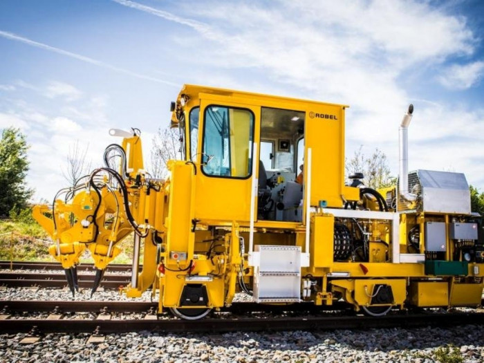 Шпалоподбивочная самоходная машина Robel Romitamp 2.0
