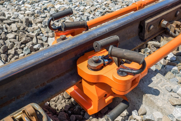 Натяжитель рельсовый Р700