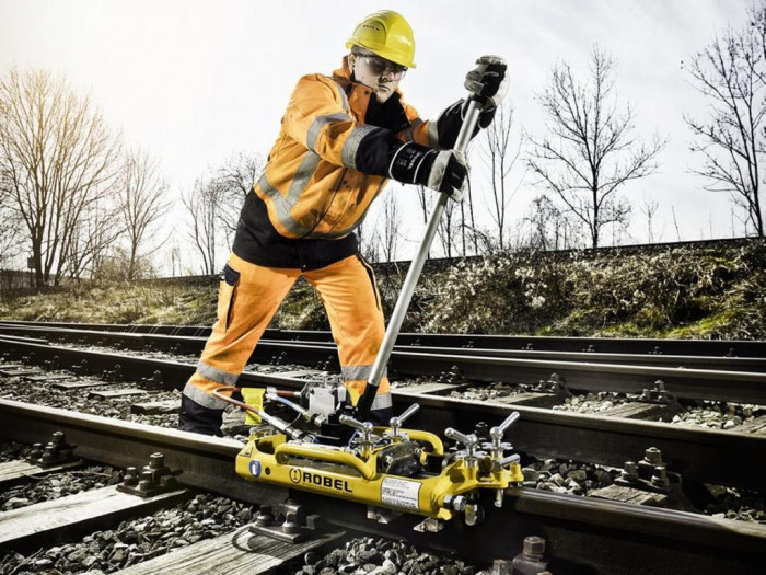 Гидравлический гратосниматель Robel 14.10