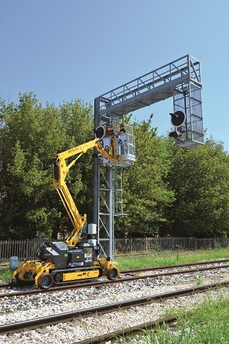 Самоходный подъемник на гусеничном и железнодорожном ходу Platform Basket RR9/200 (Италия)