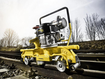 Рельсошлифовальный станок Robel 13.44