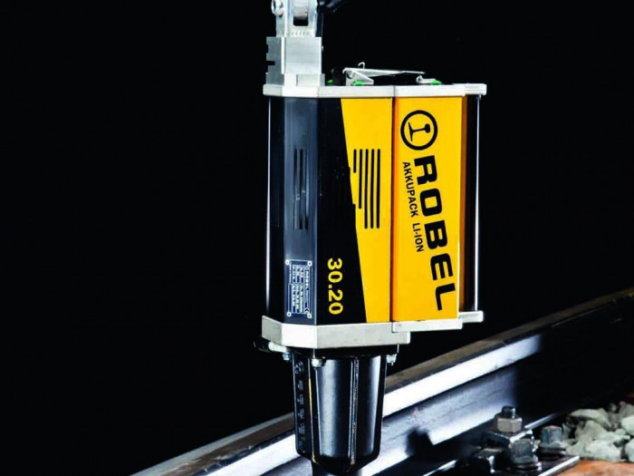 Ручной аккумуляторный ударный гайковерт Robel 30.20