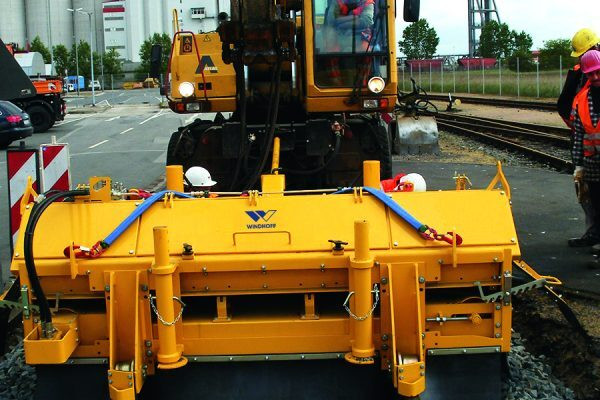 Щетка для чистки балласта WINDHOFF ASB