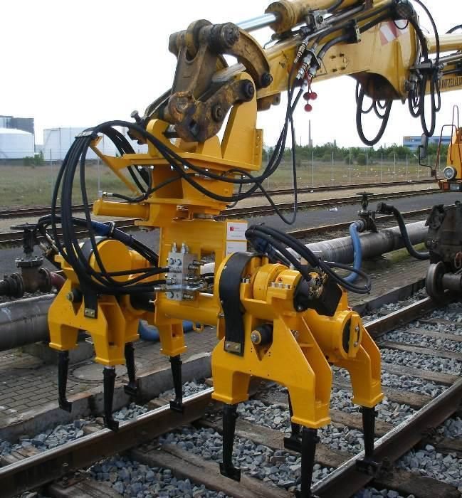 Шпалоподбивочный блок AST 8