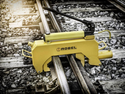 Пресс для правки стрелочных остряков Robel 22.28