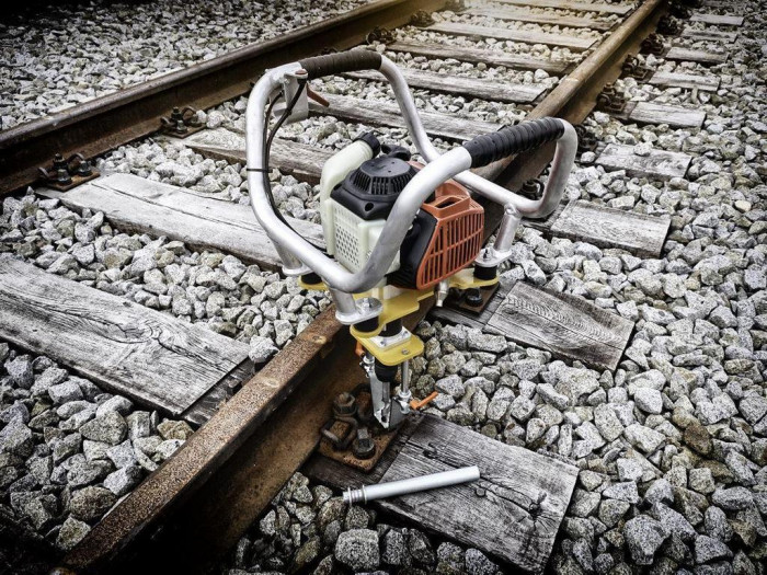 Переносной шпалосверлильный станок Robel 11.12