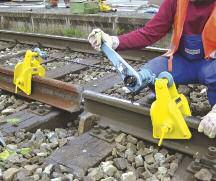 Устройство для сдвижки рельсов Robel 24.11