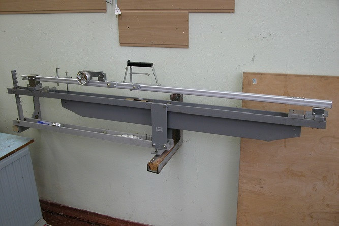 Стенд для поверки путевых шаблонов СППШ-1