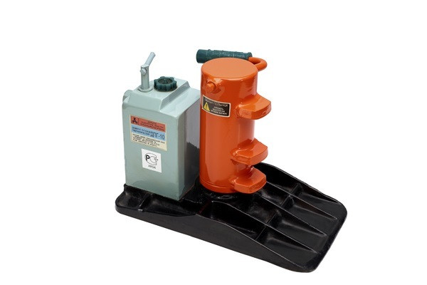 Домкрат путевой гидравлический ДПГ-10