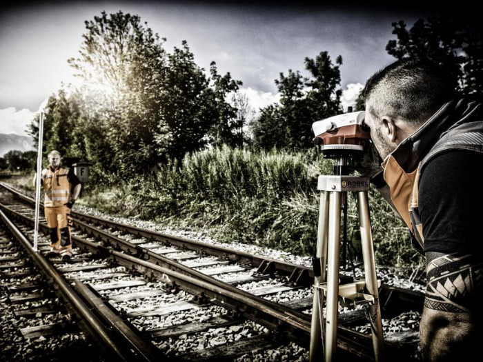 Нивелир с визирным устройством Robel 82.07